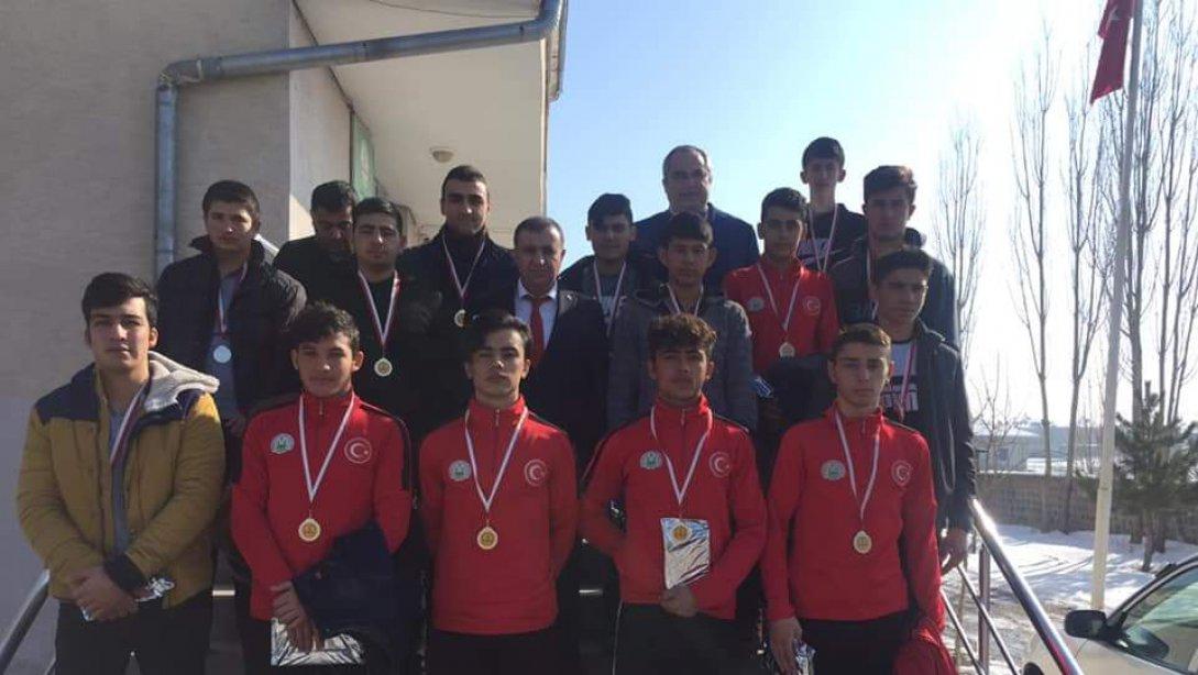 İlçemiz Anadolu İmam Hatip Lisesi öğrencilerinin Spor Başarısı